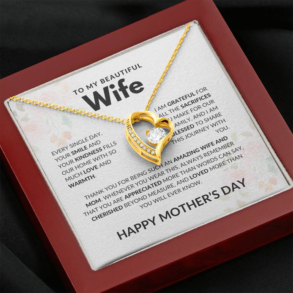 Amazing Wife and Mom - Forever Love Necklace