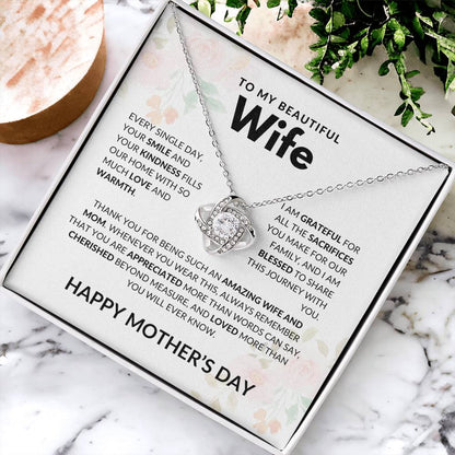 Amazing Wife and Mom - Love Knot Necklace