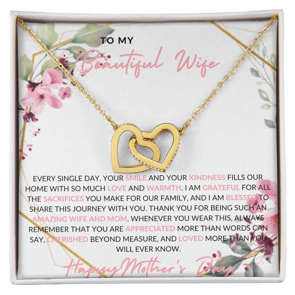 Amazing Wife and Mom - Interlocking Hearts Necklace