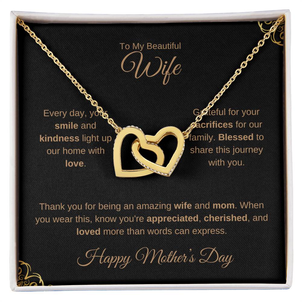 Amazing Wife and Mom - Interlocking Hearts Necklace