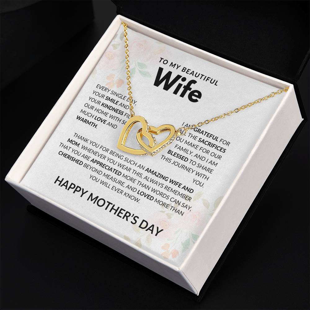 Amazing Wife and Mom - Interlocking Hearts Necklace