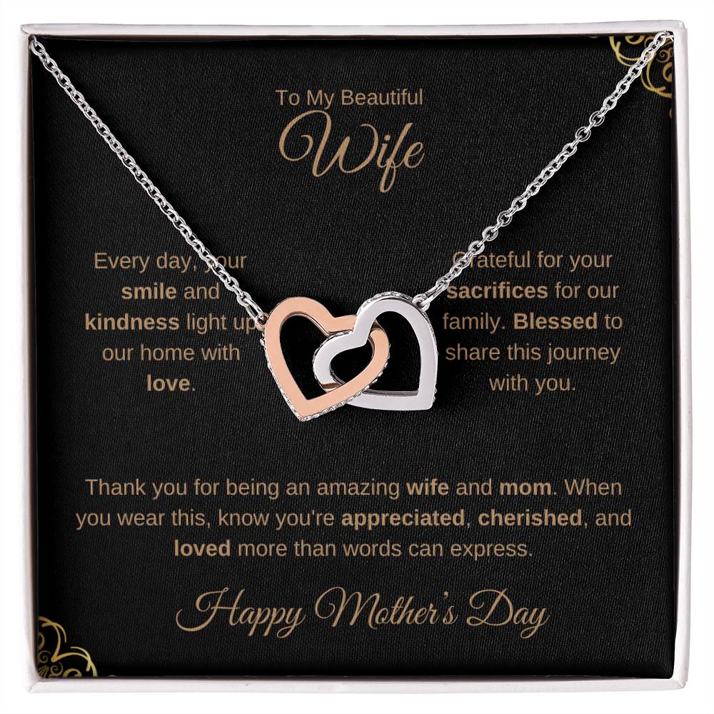 Amazing Wife and Mom - Interlocking Hearts Necklace